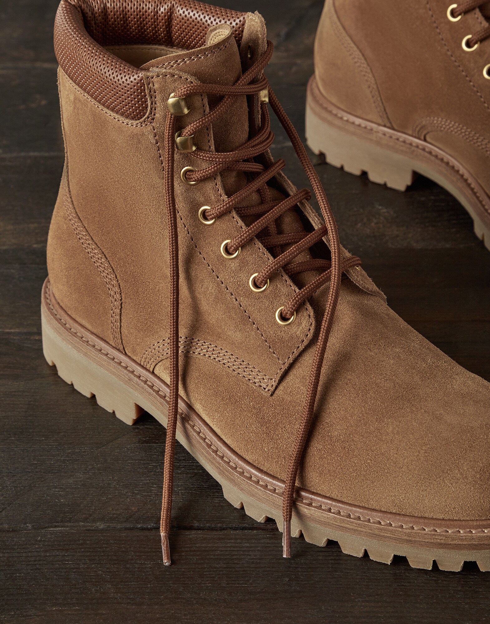 Lace-ups - Detail view