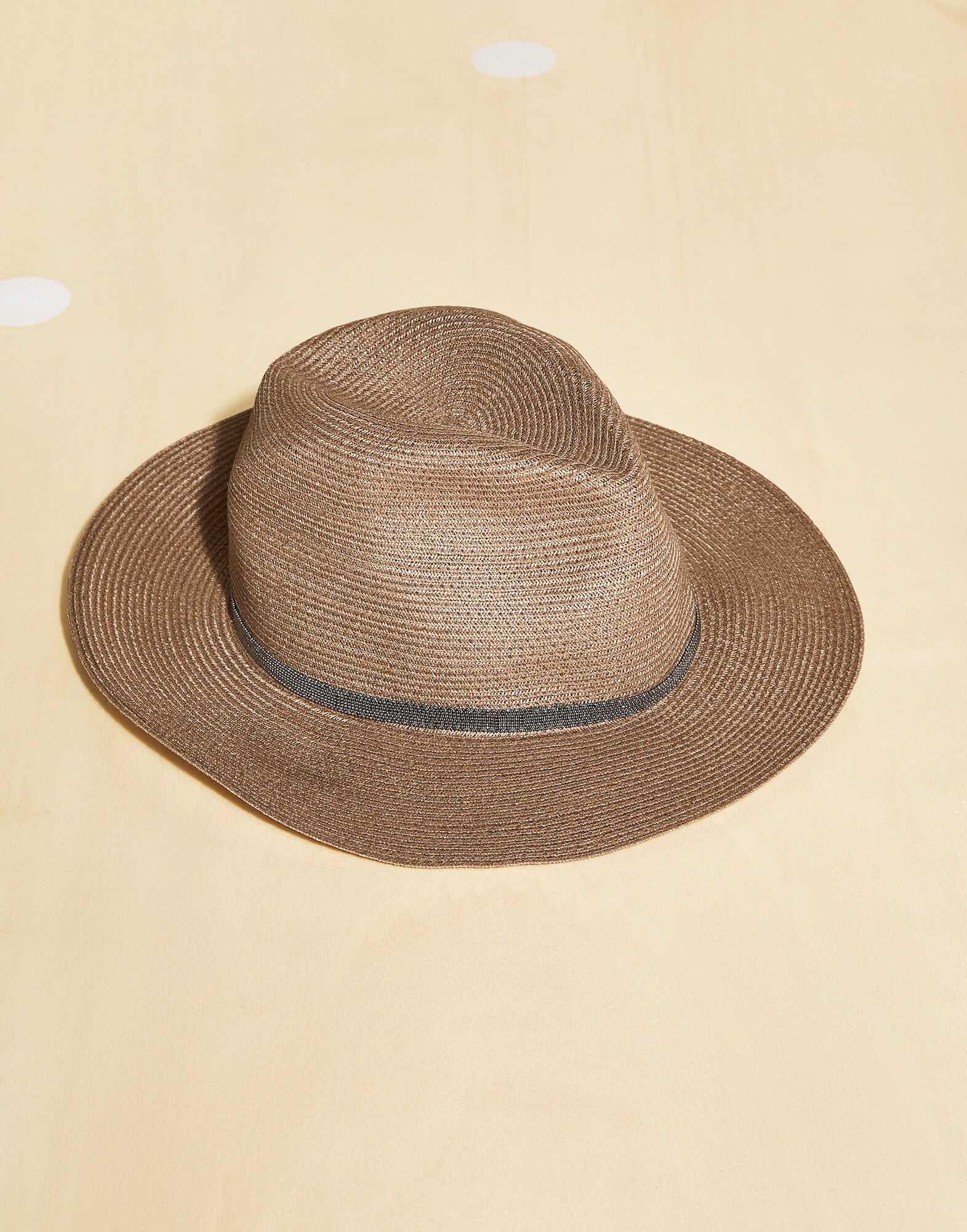 Chapeaux, Bonnets et Gants - Vue frontale