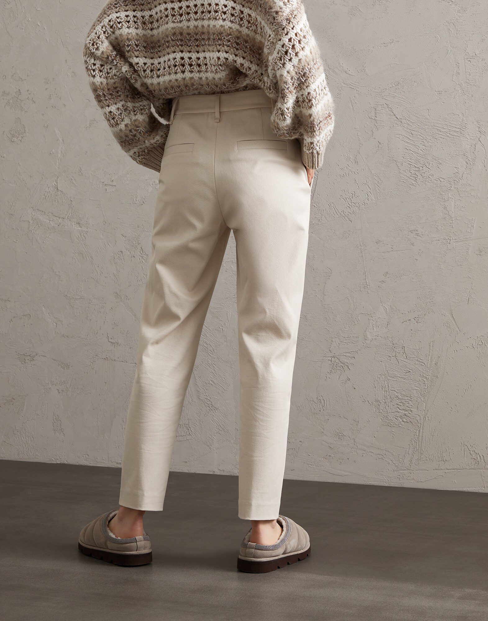 Regular - Back view