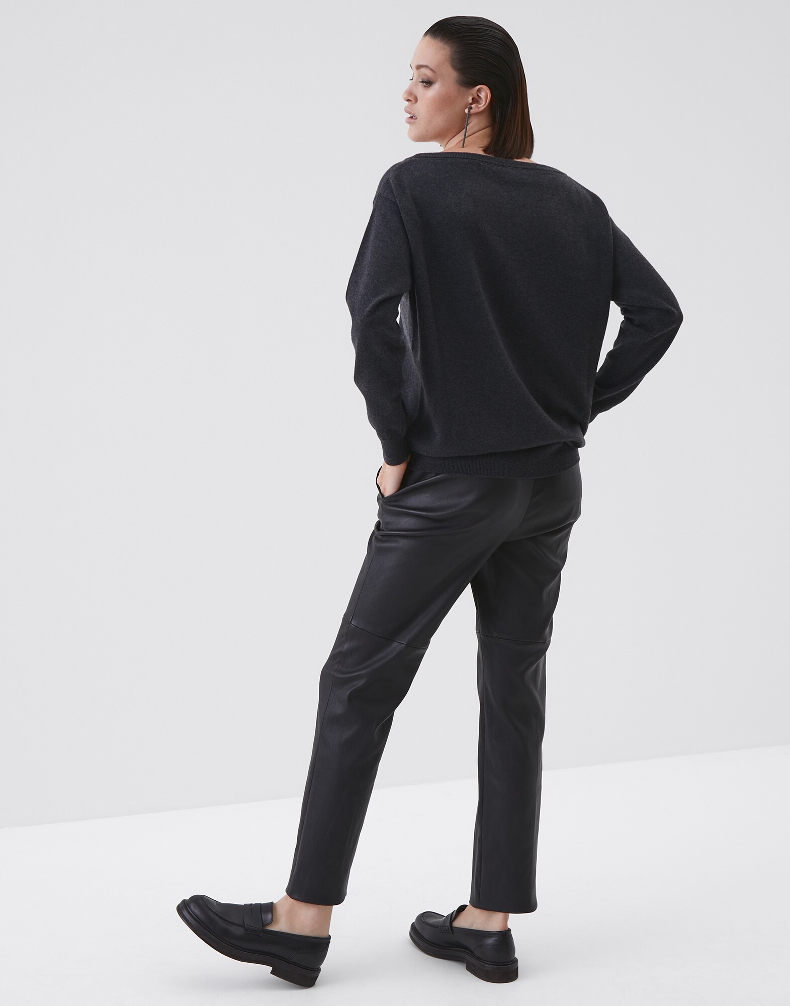 Scoop Neck - Back