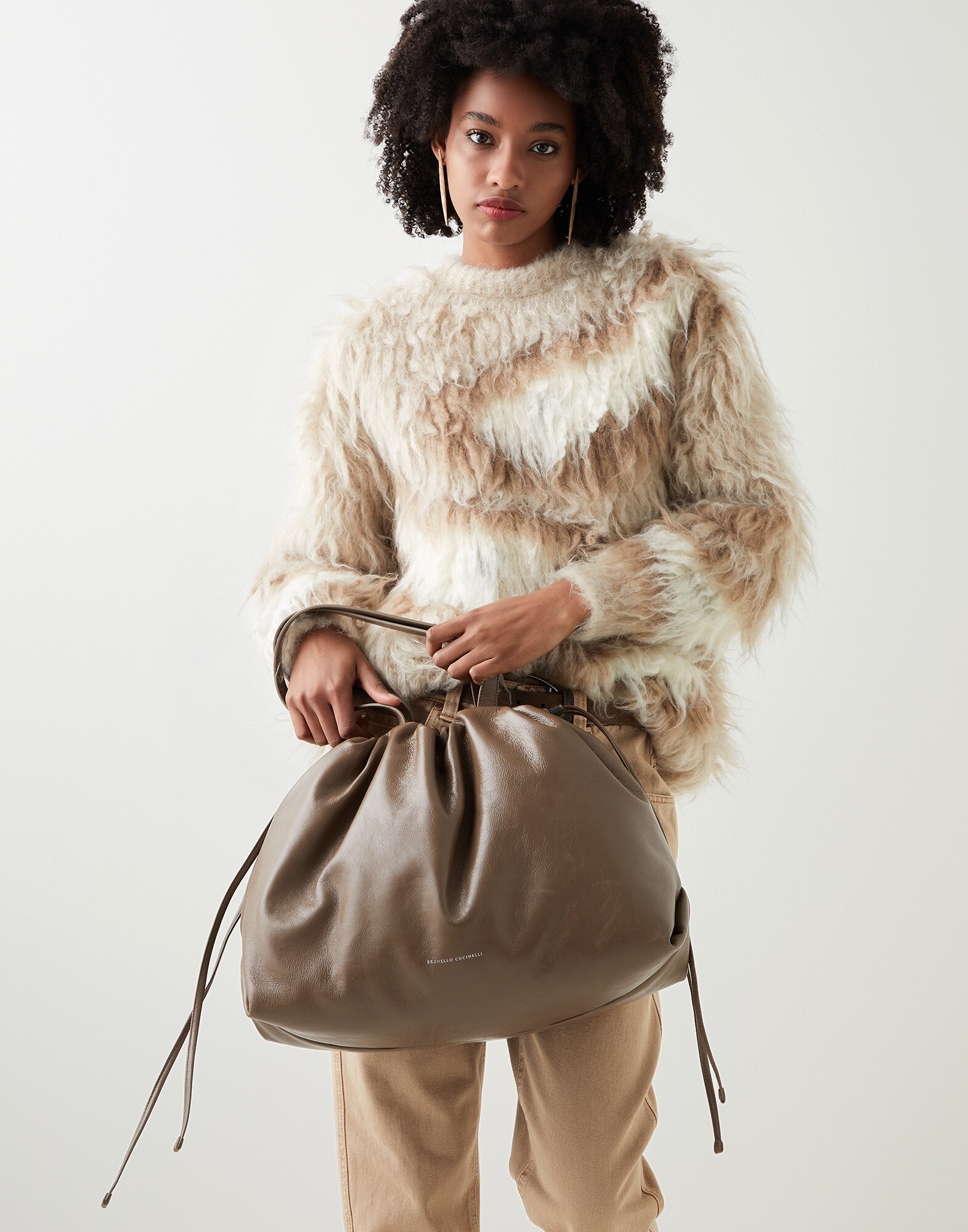 Shopper - Editorial view