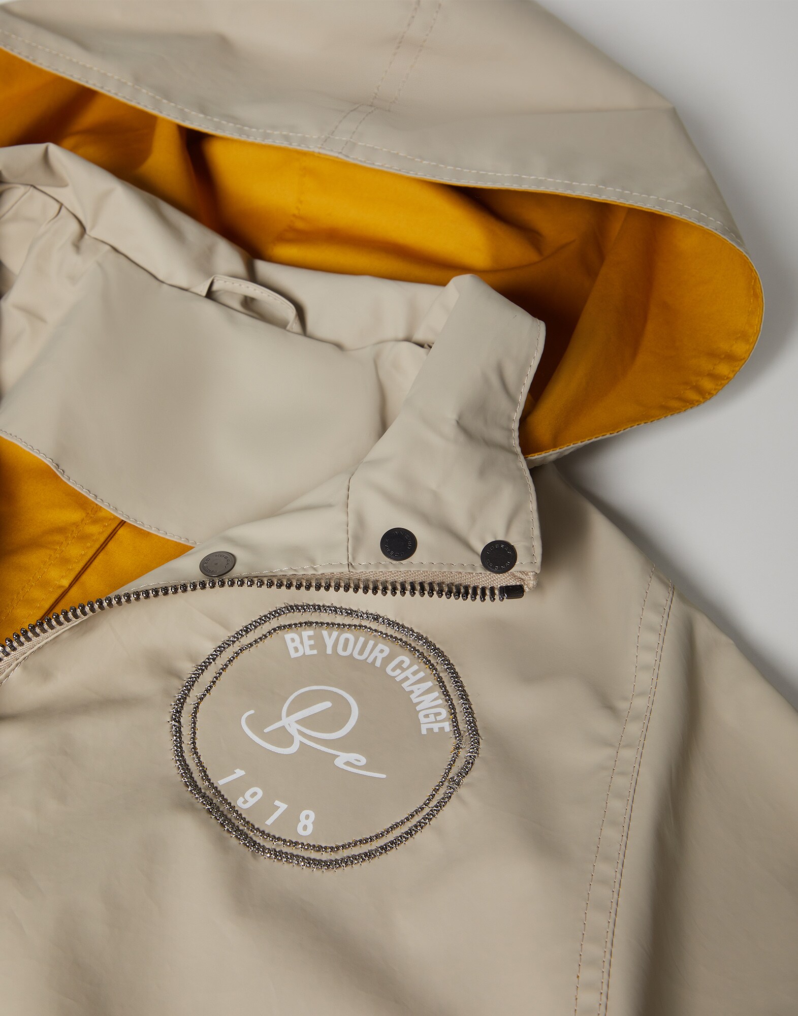 Outerwear Jacket - Detail view