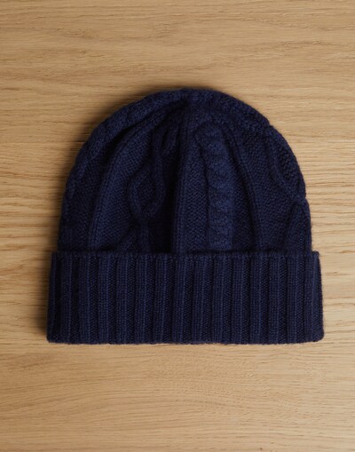 Chapeaux et Bonnets - Vue frontale