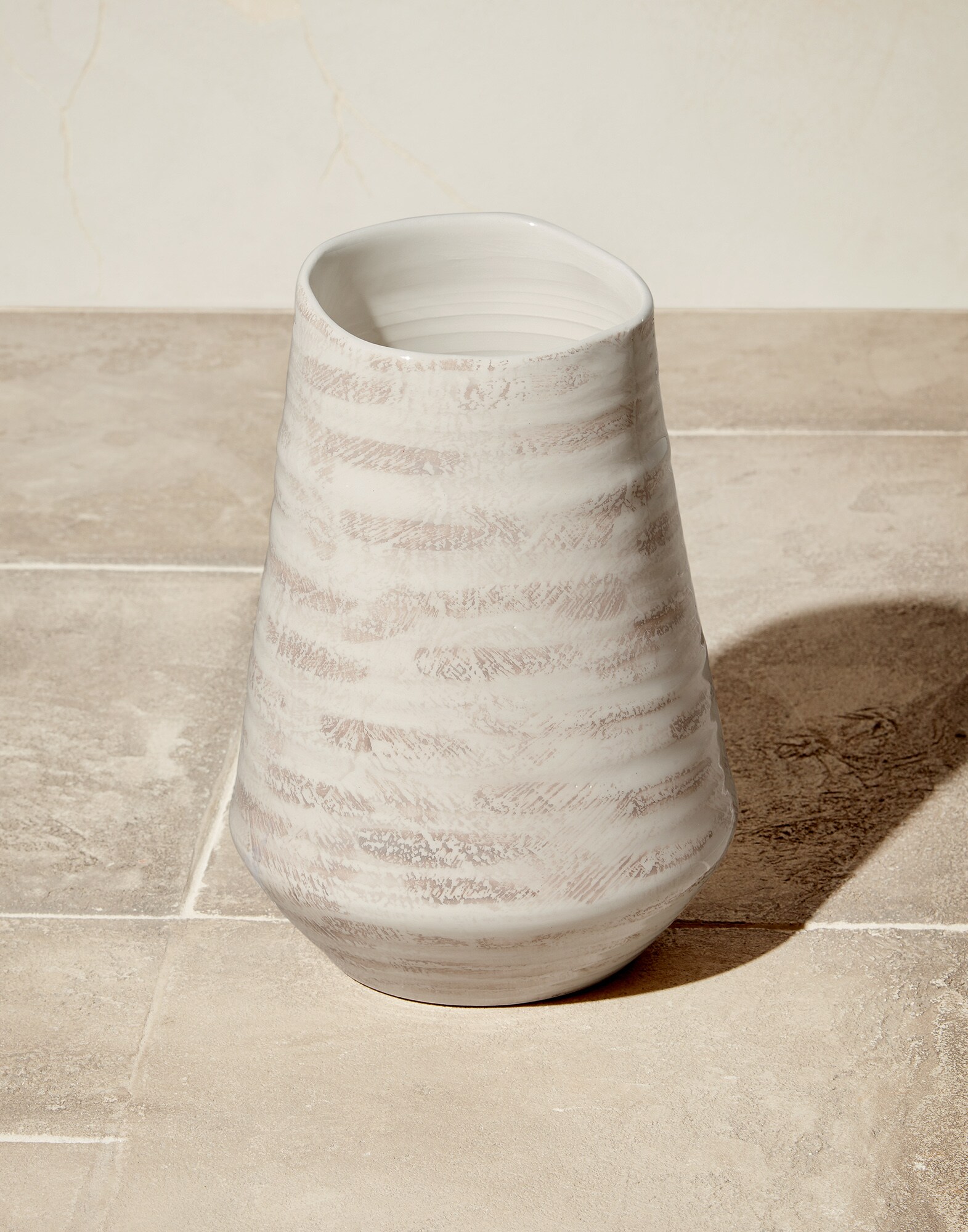 Vases - Front view