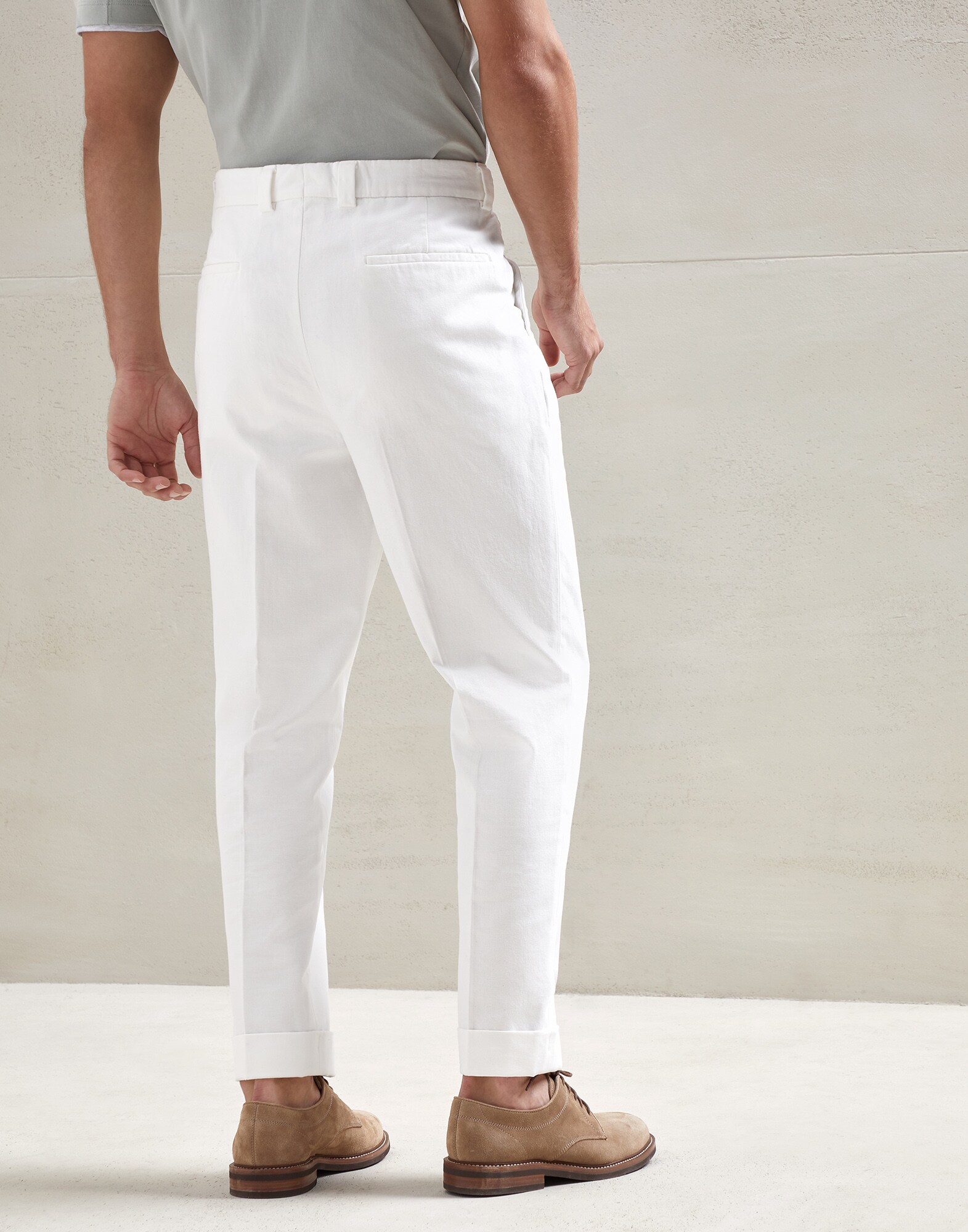 Leisure - Back view