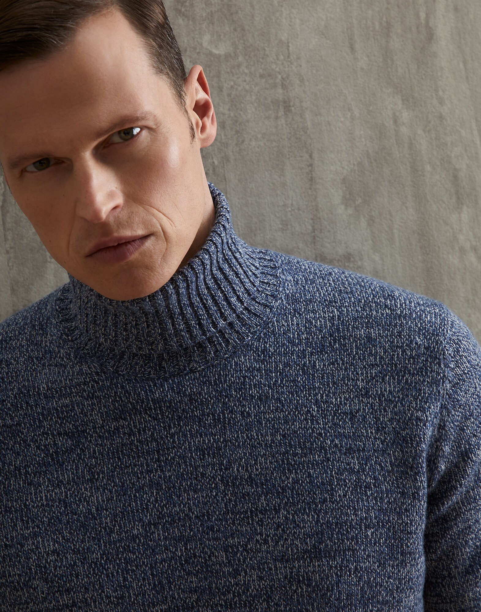 Turtleneck - Detail view