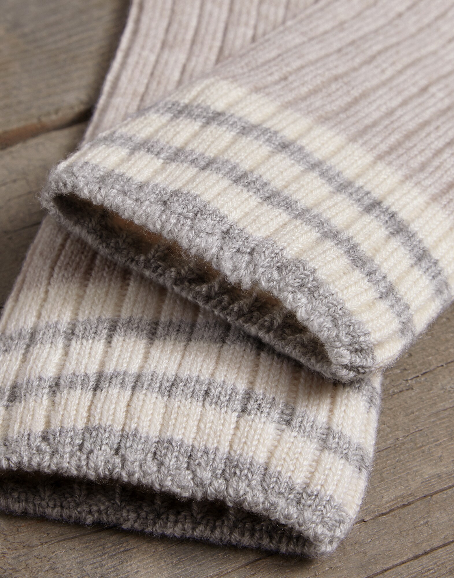 Socks Oyster Man 1 - Brunello Cucinelli