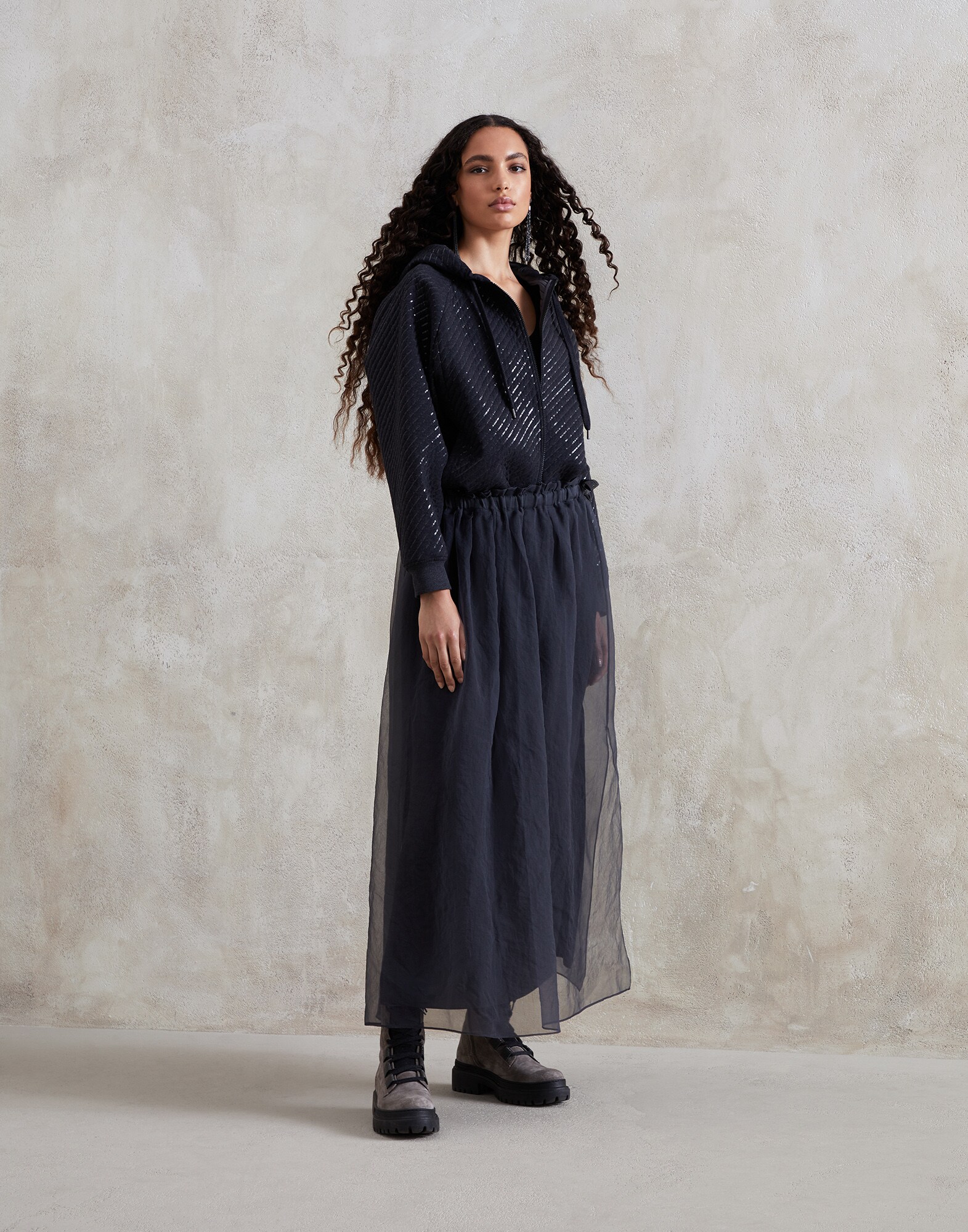 Midi Skirt - Full look