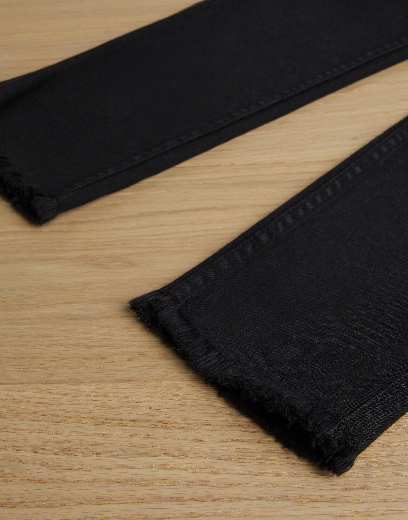 Denim Pants - Detail view