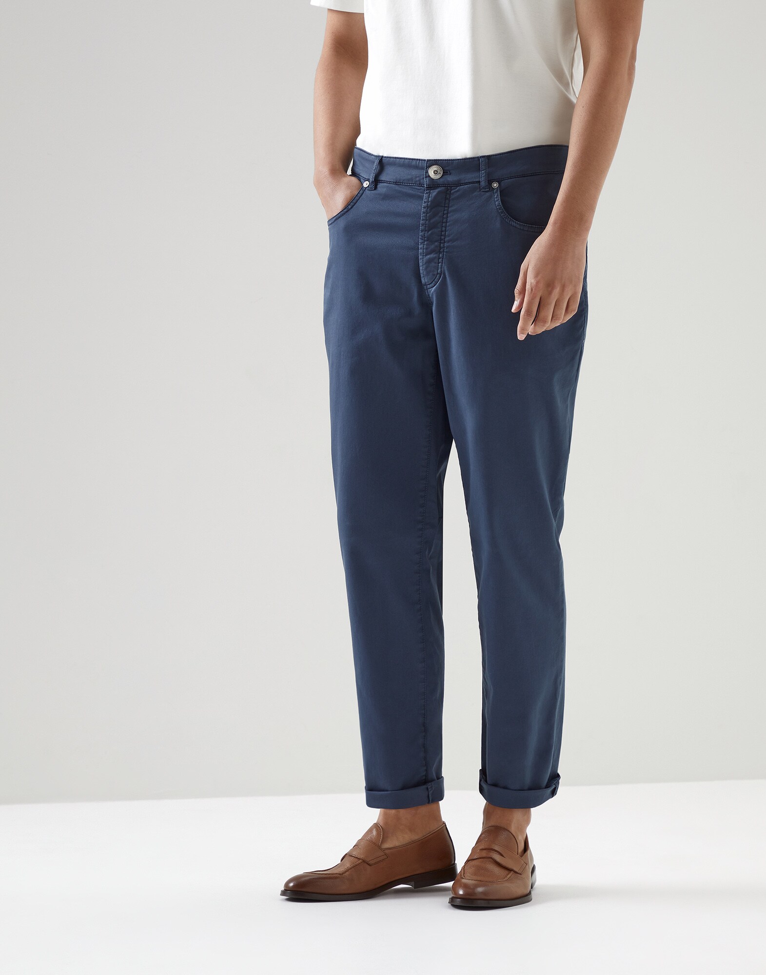 Pantalon en gabardine teint en pièce Bleu Avio Homme - Brunello Cucinelli