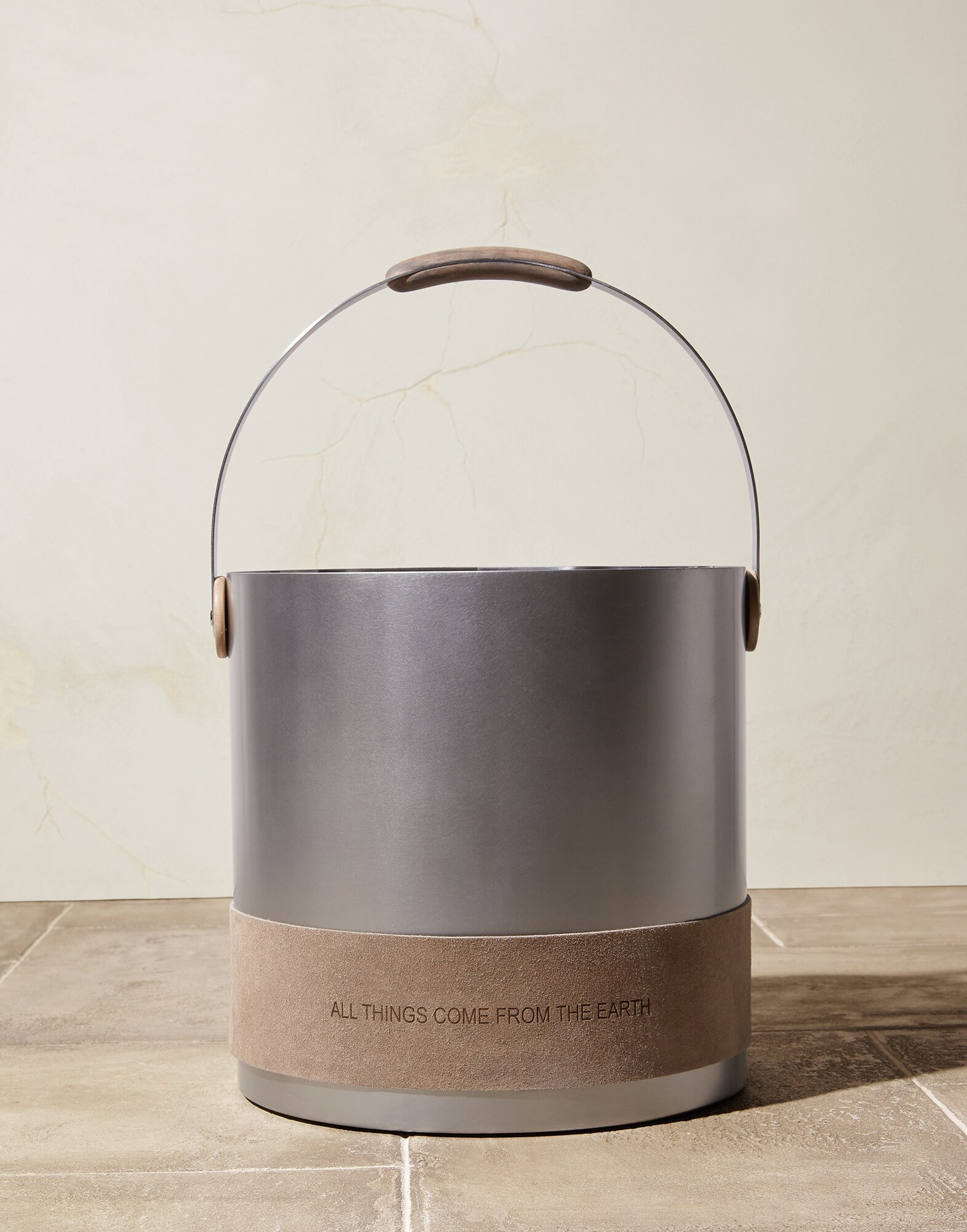Gardening Accessories - Front view