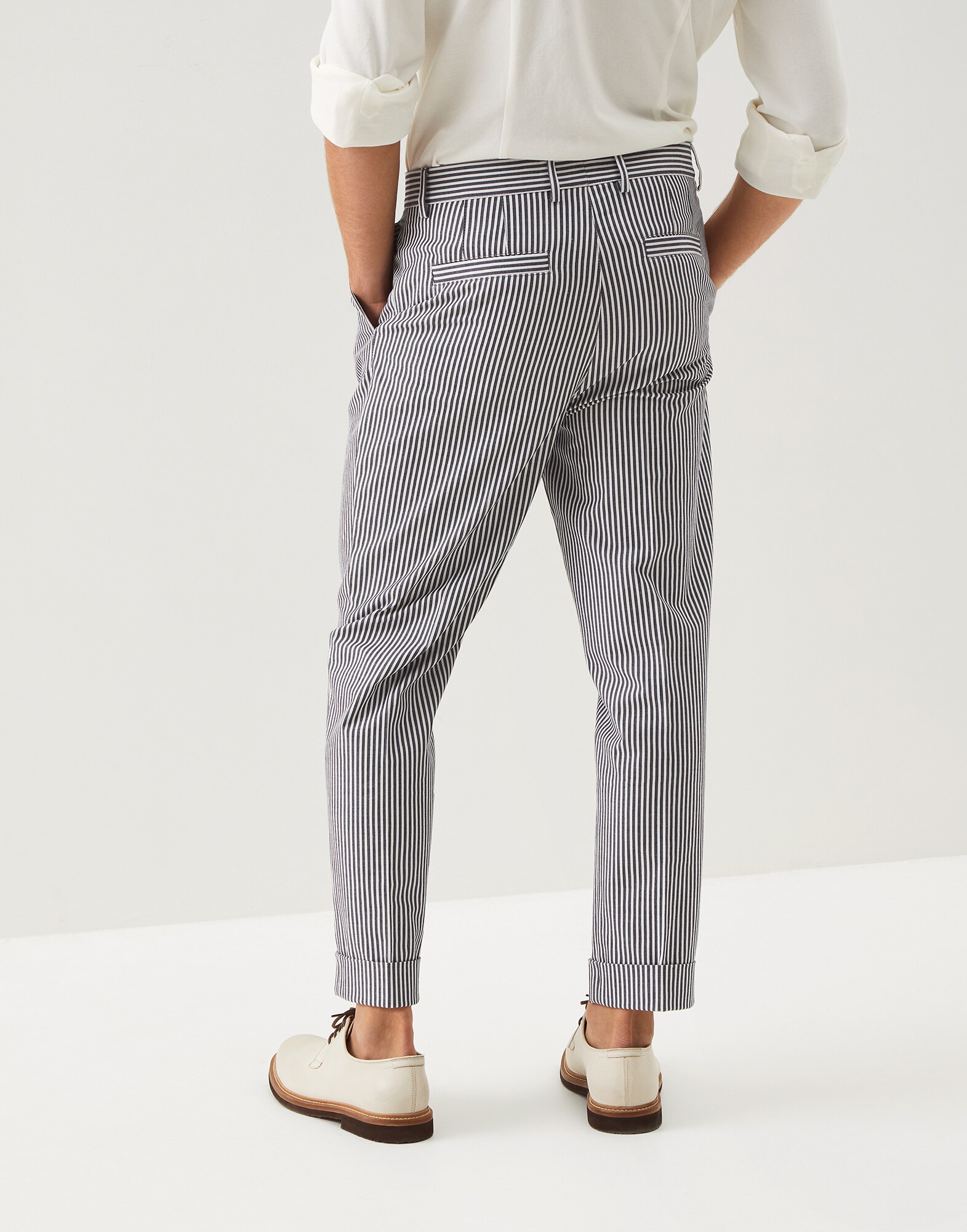 Easy - Back view