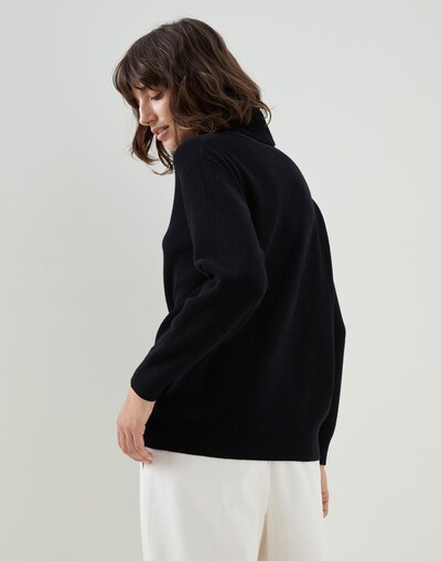 Turtleneck - Back view