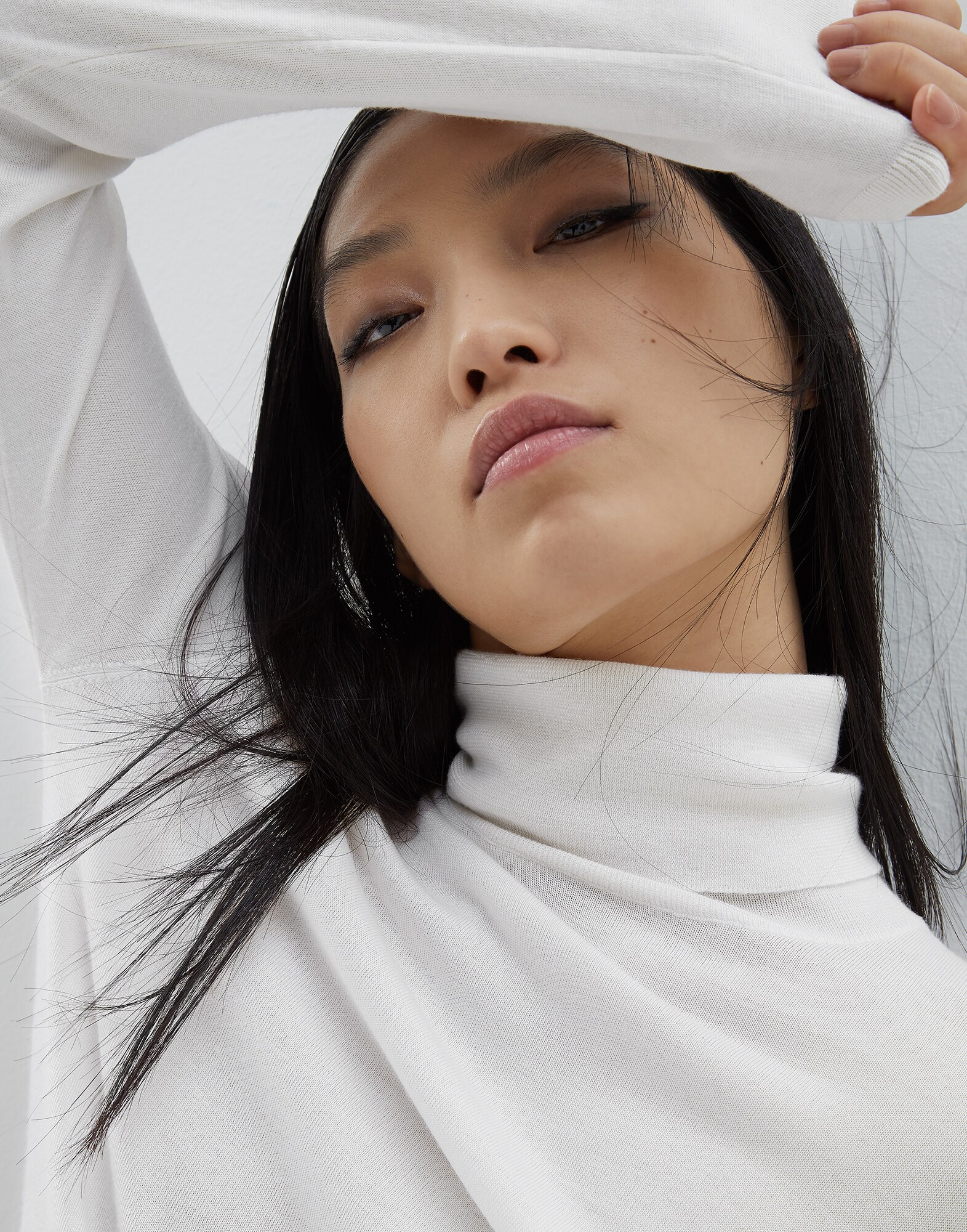 High Neck Sweater - Detail view