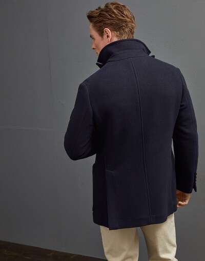 Outerwear - Vista trasera