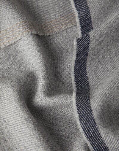 Solid Color - Detail view