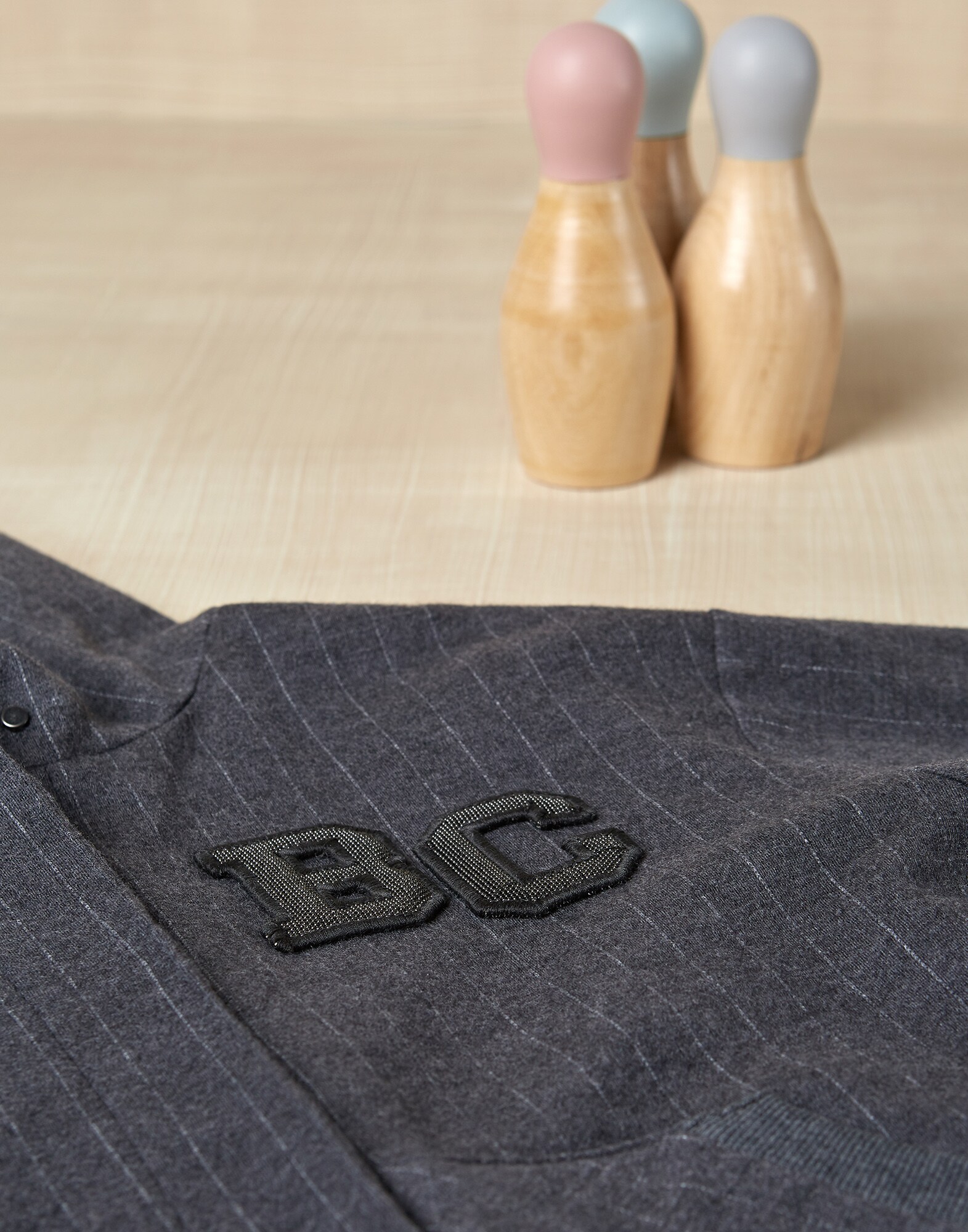 Topwear - Detail