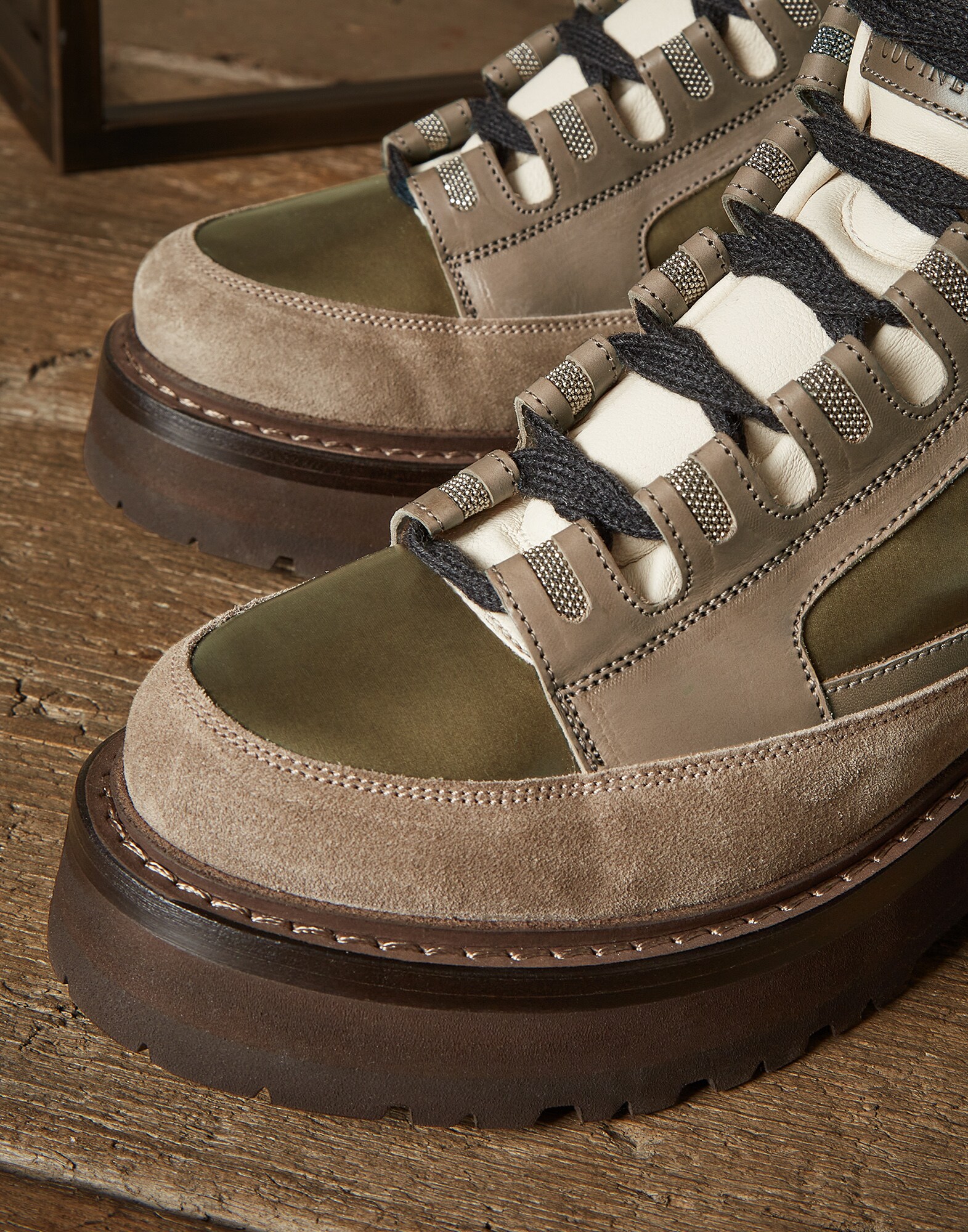 Boots - Detail