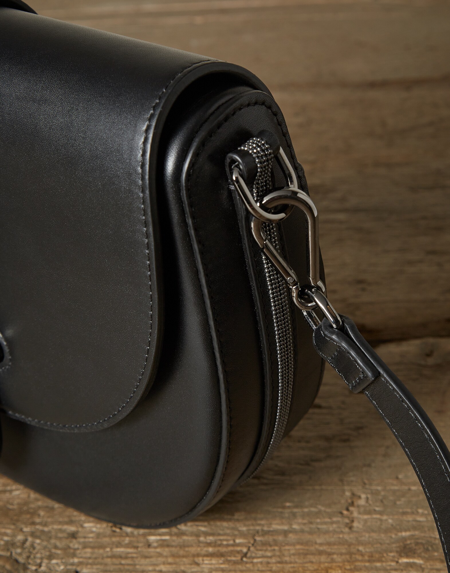 Shoulder Bag - Detail