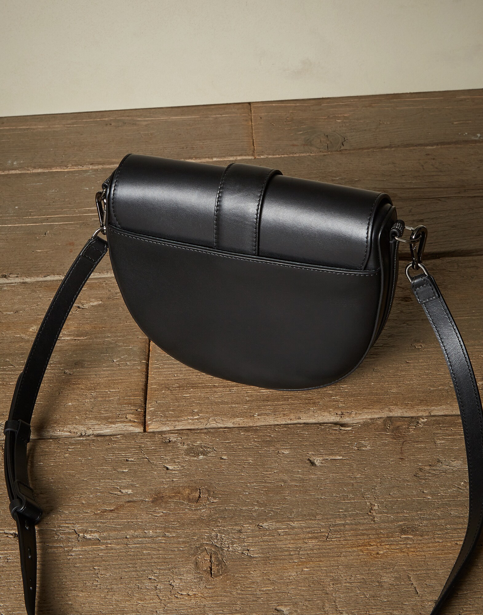 Shoulder Bag - Back