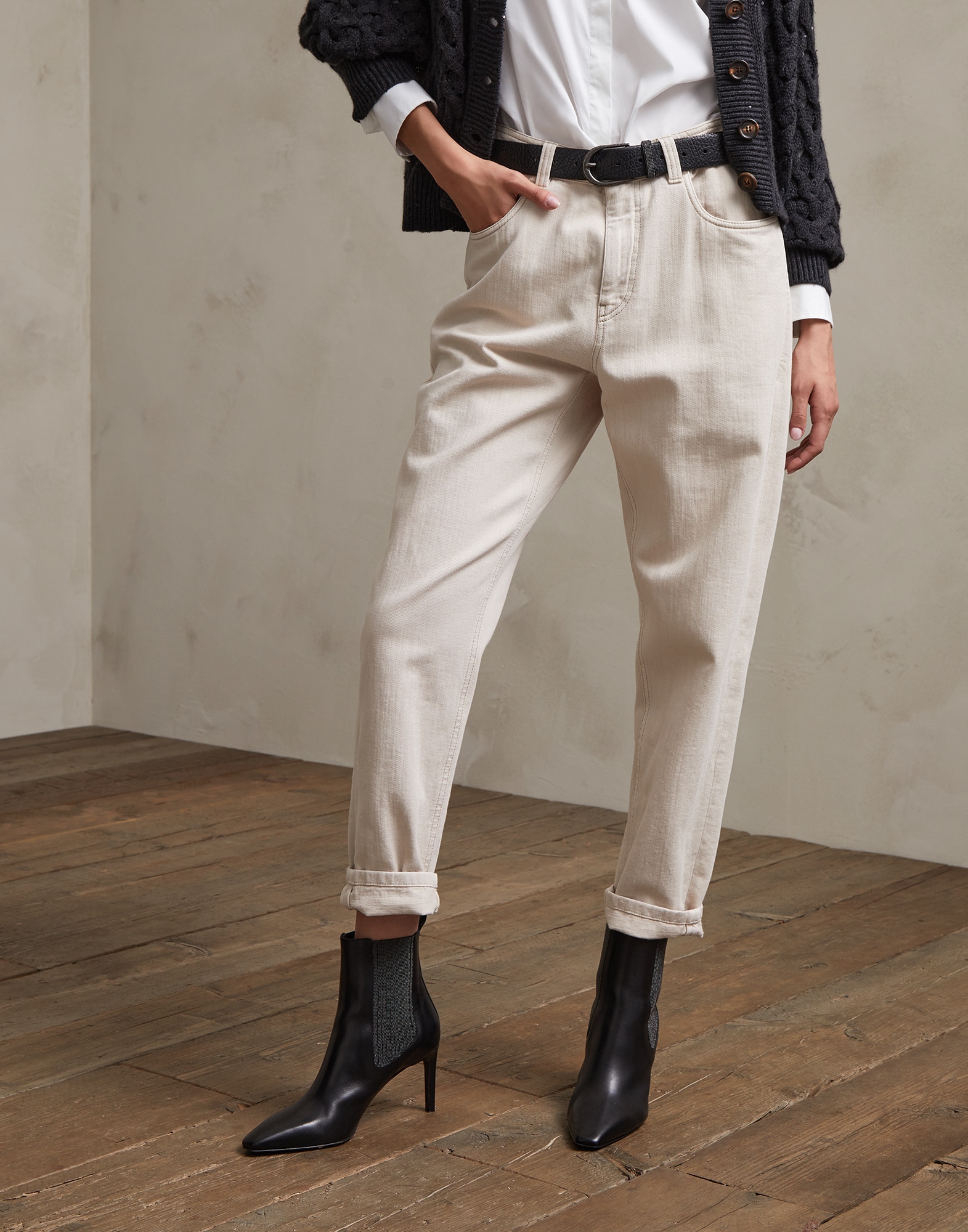 baggy tapered trousers