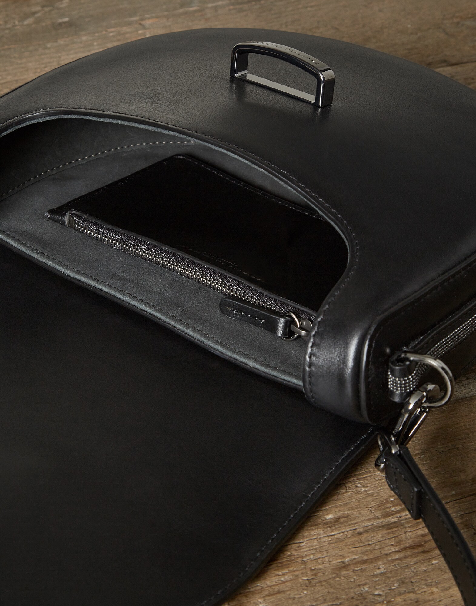 Shoulder Bag - Look