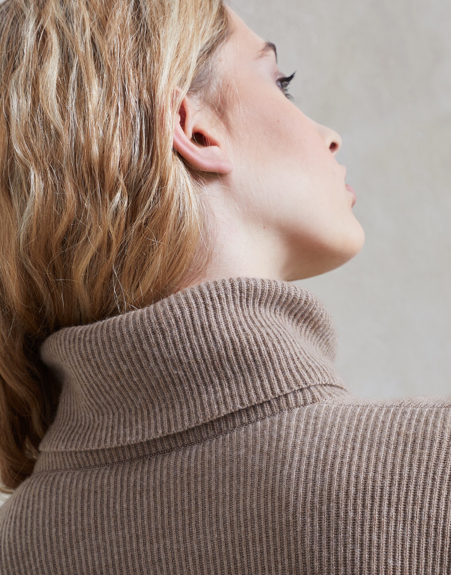 Turtleneck - Detail view