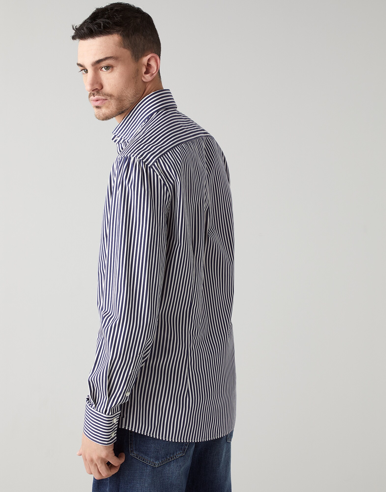 Slim - Back view