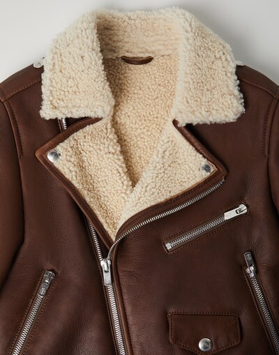 Leather - Detail view