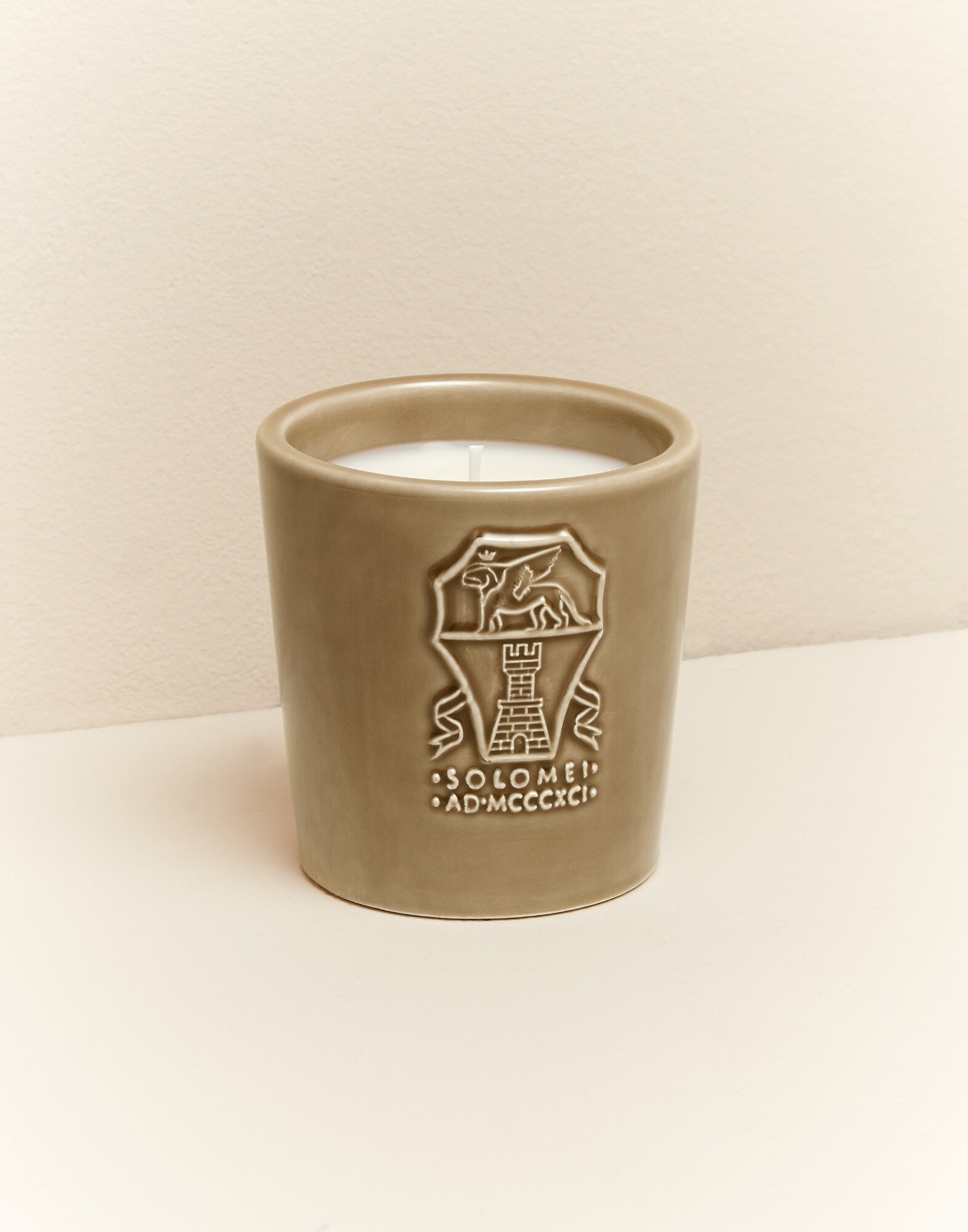 Candles Beige Lifestyle 1 - Brunello Cucinelli