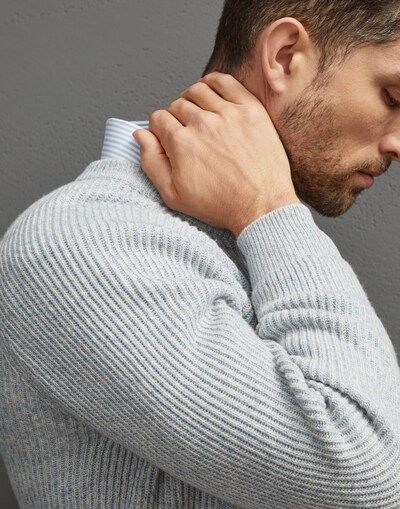 Crewneck - Detail view