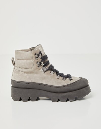 Boots - Full look
