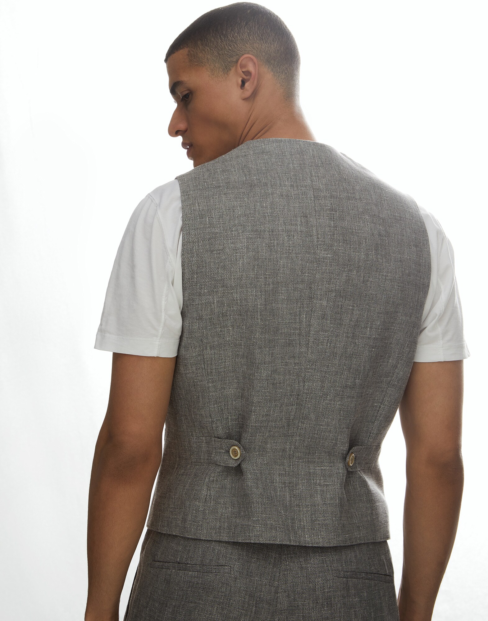 Chaleco - Editorial