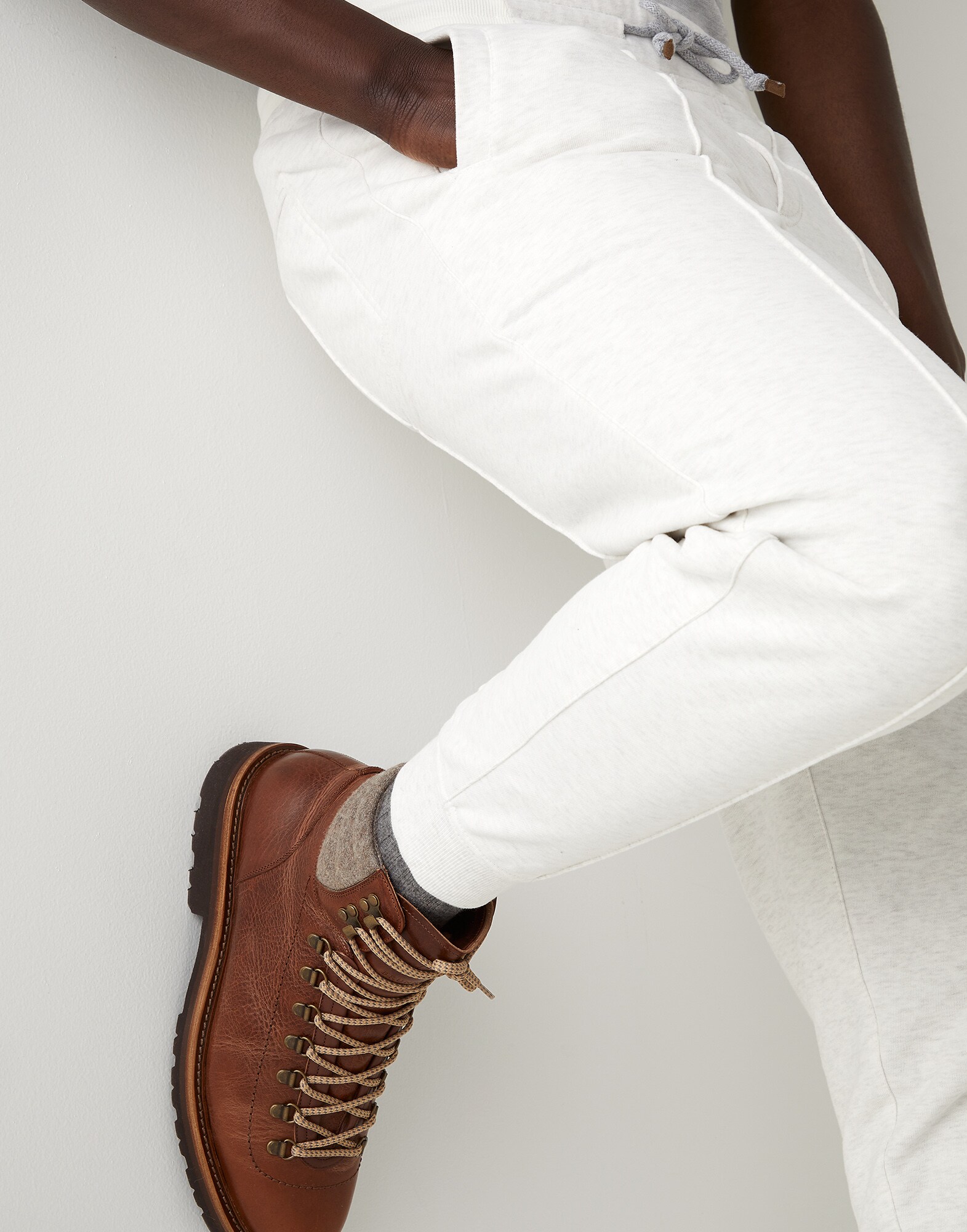 Sweatpants - Detail view