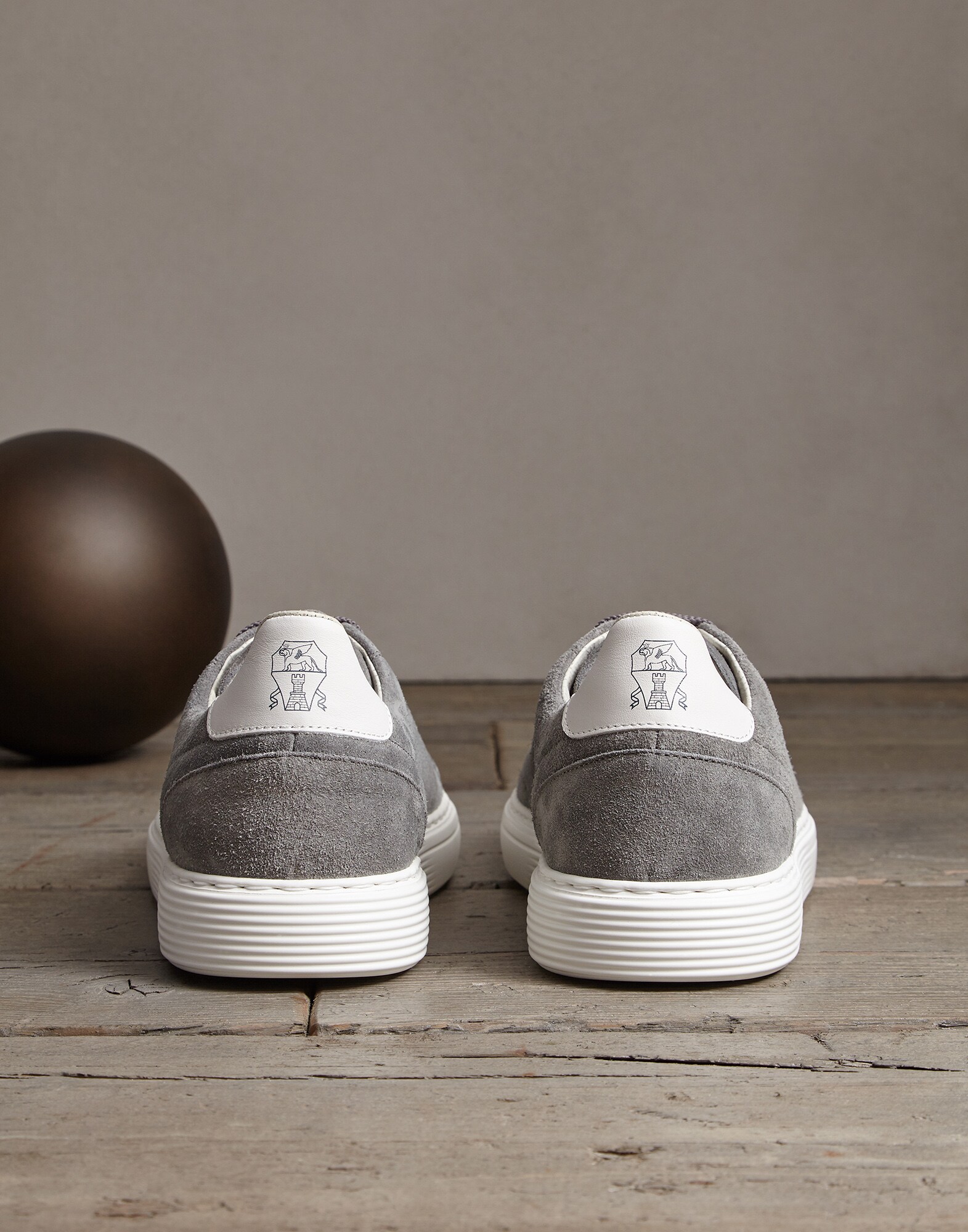Sneakers - Back