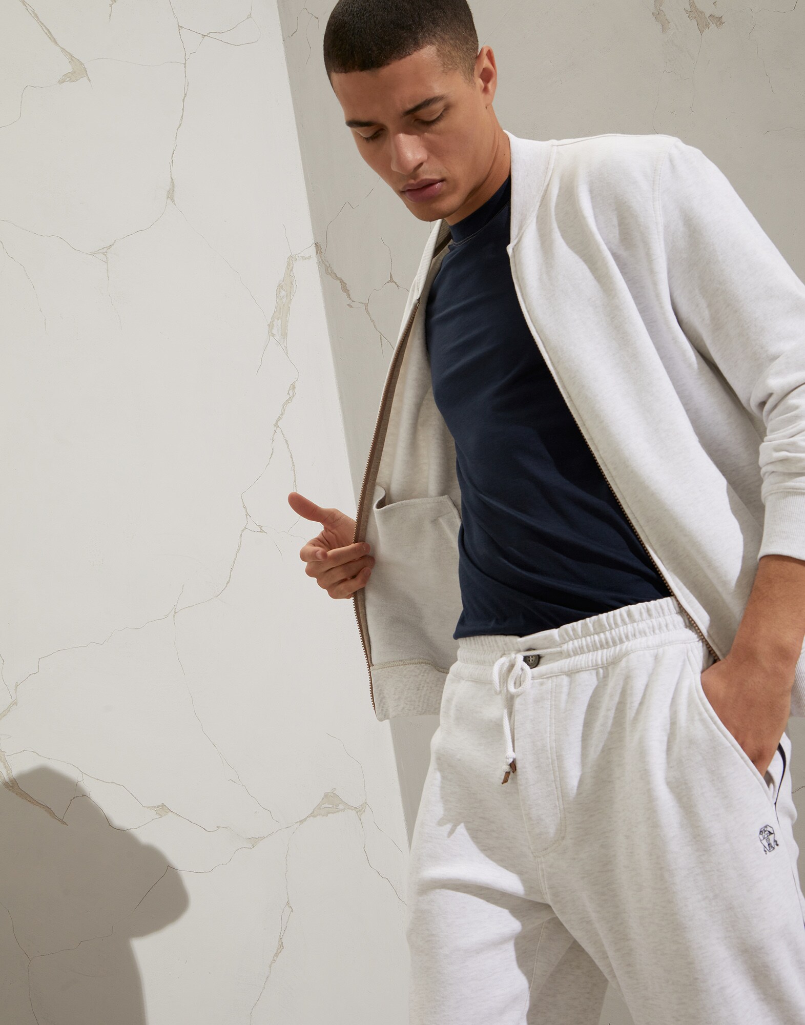 Sweatshirt - Editorial