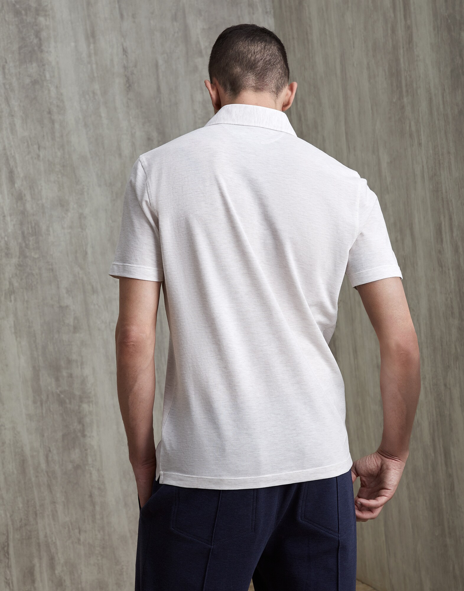 Polo - Back view
