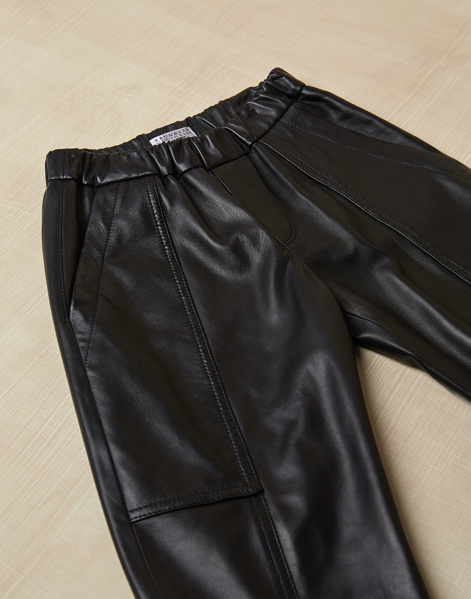 Trousers - Detail