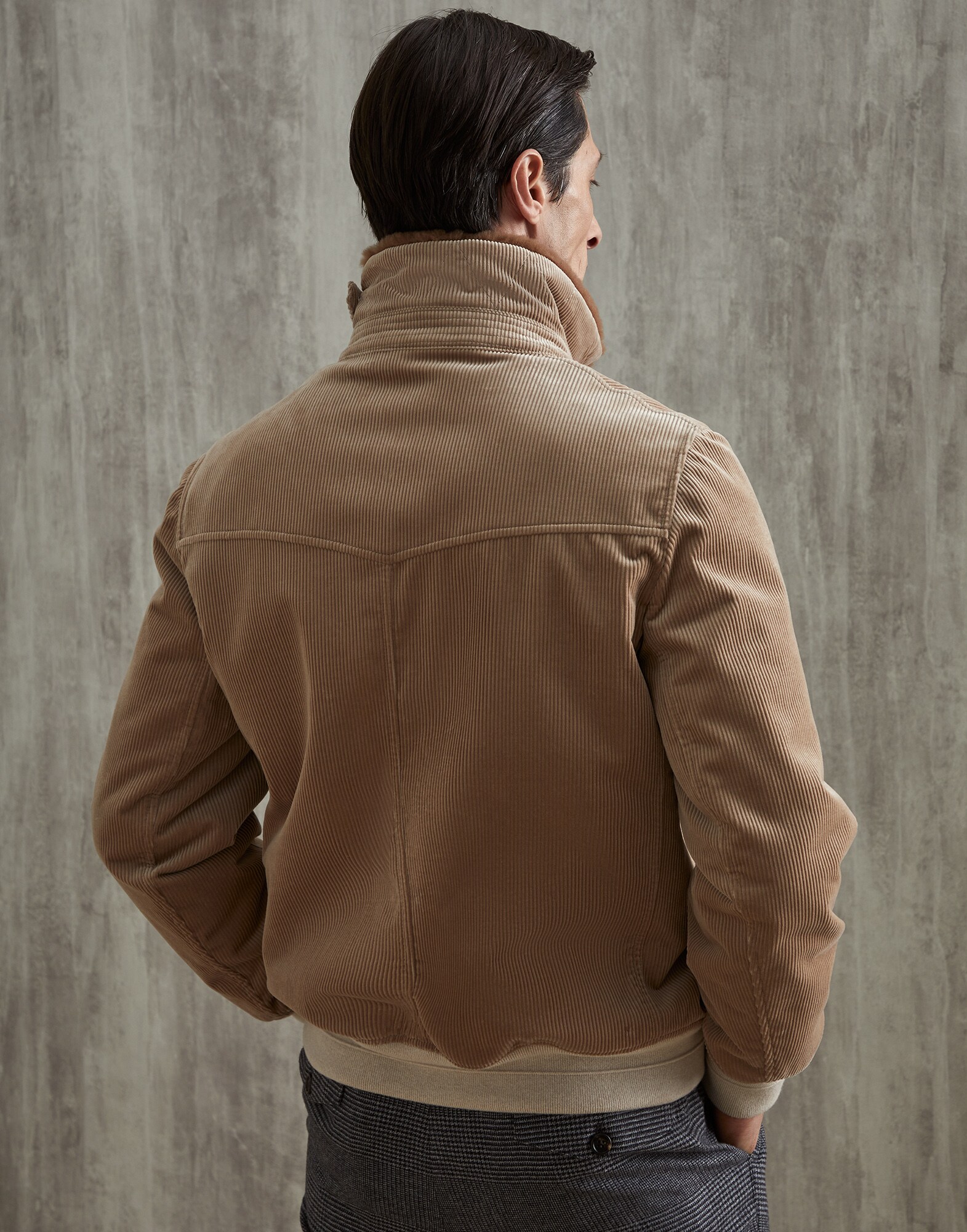 Vêtements Outerwear - Vue arrière