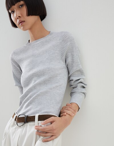 Crewneck - Editorial view