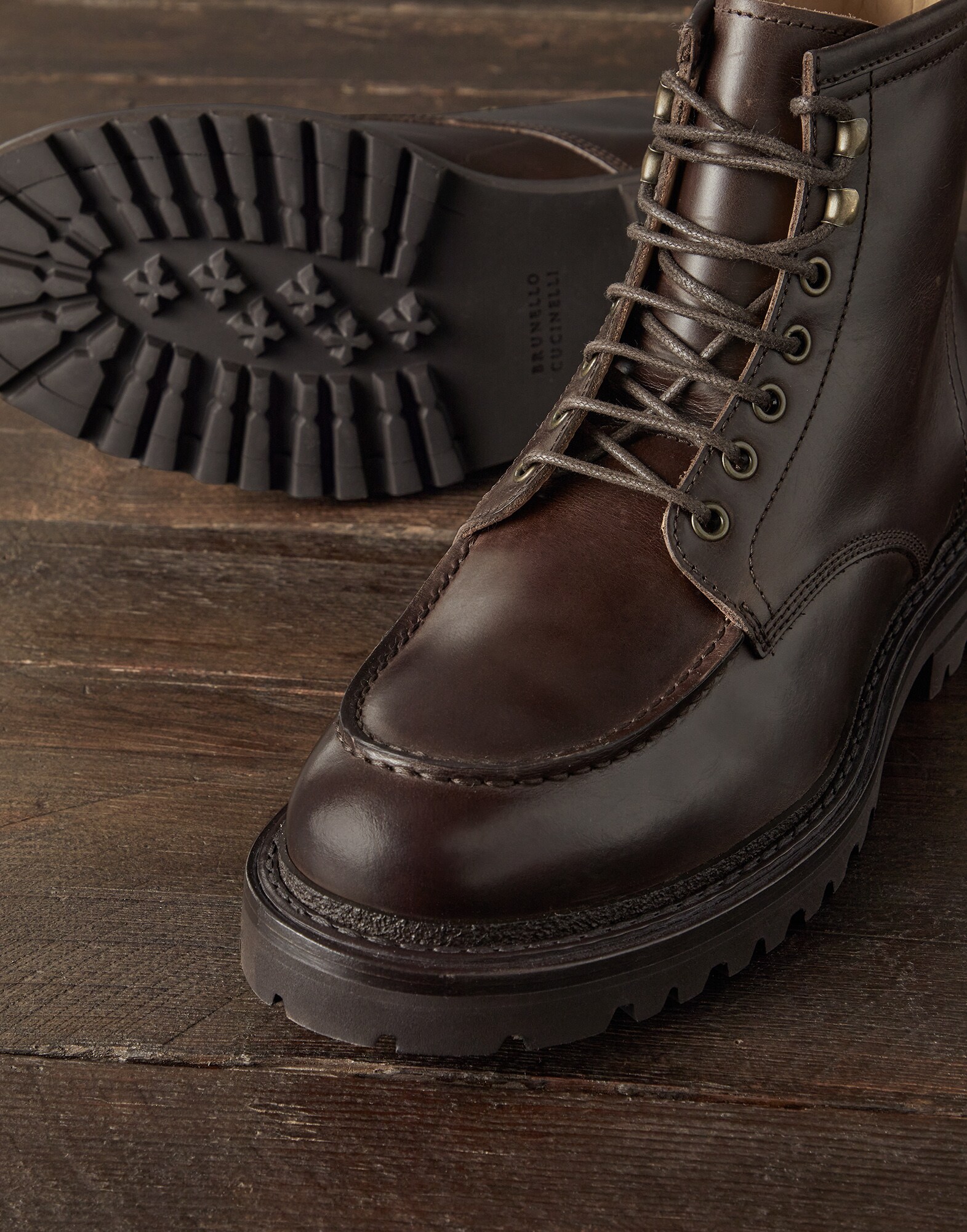 Lace-ups - Detail view