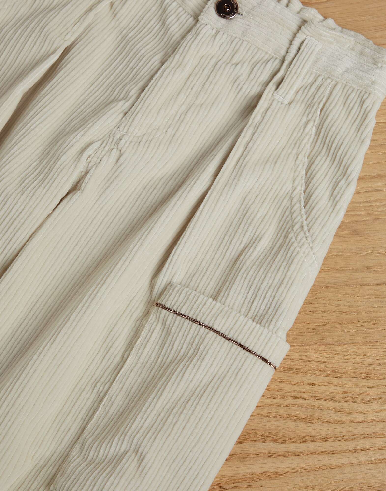 Pants - Detail view