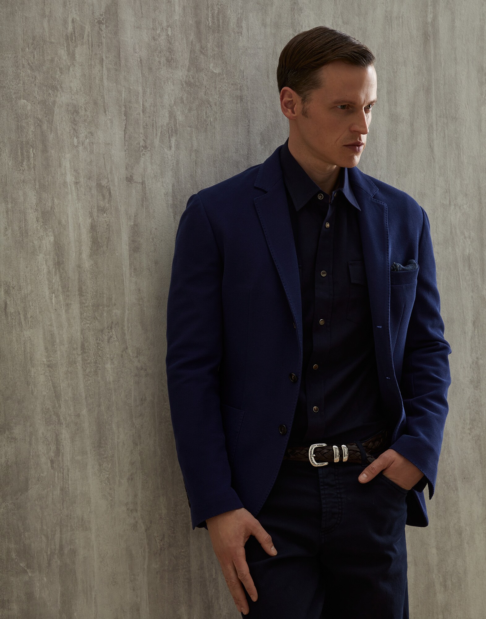 Single Breasted Blazer - Editorial view