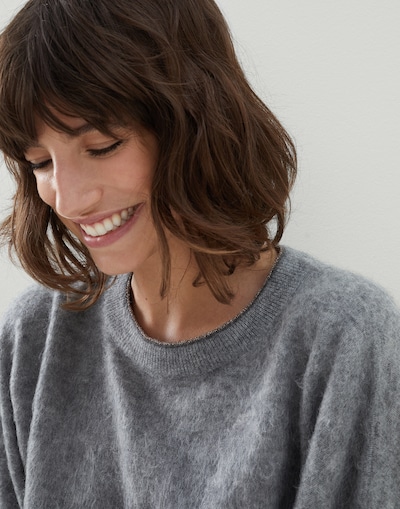 Crewneck - Detail view