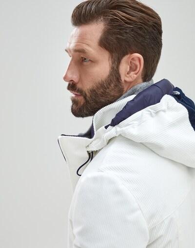 Mountain Outerwear Jacket - Detail view
