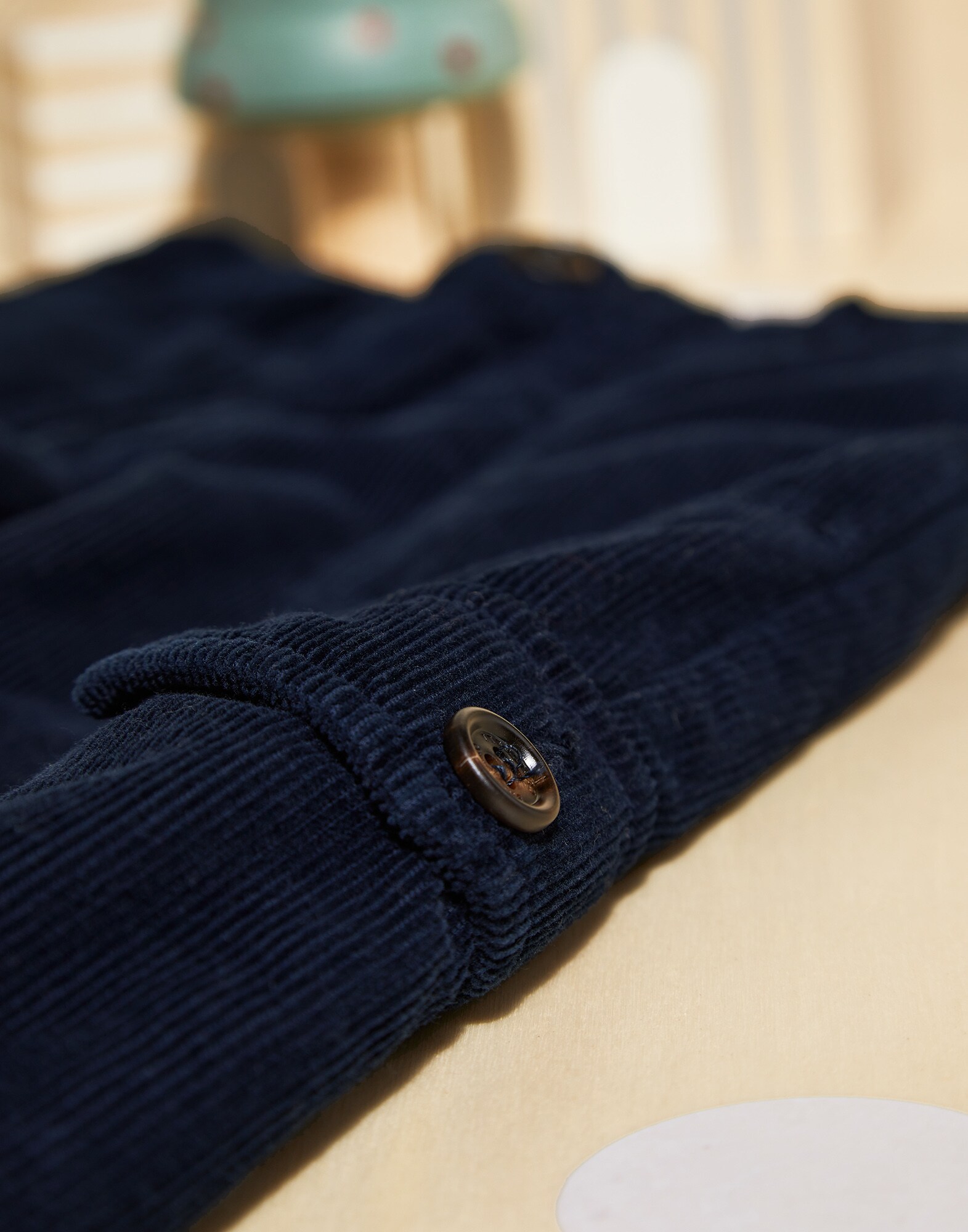 Pants - Detail view