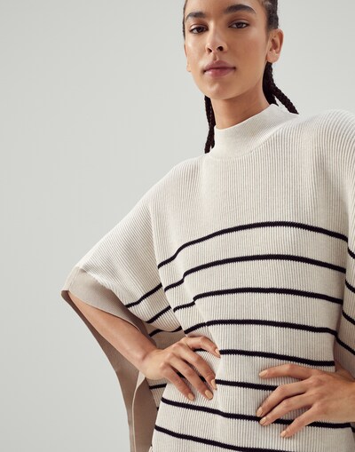 Crewneck - Detail view