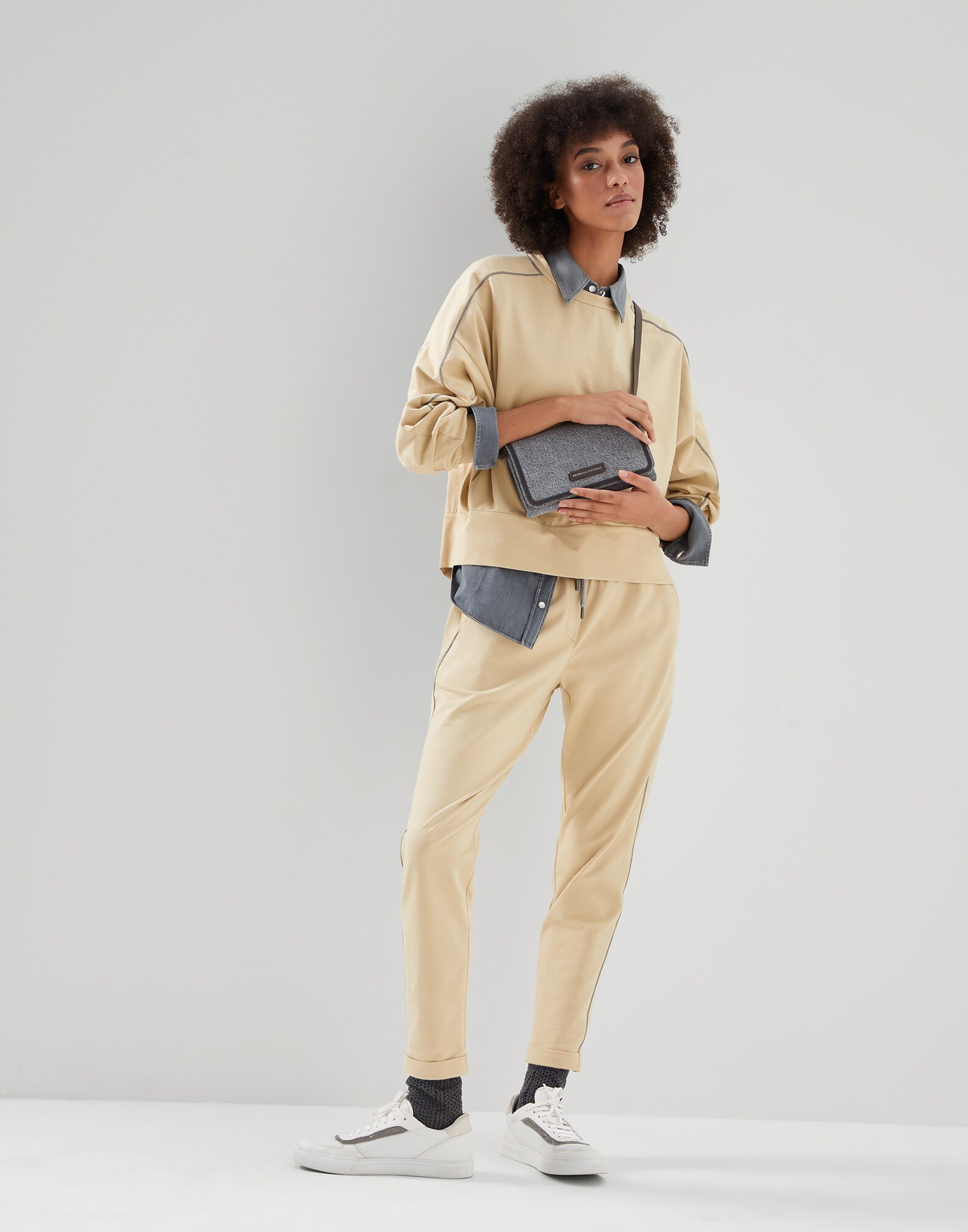 Sweatshirt - Full look