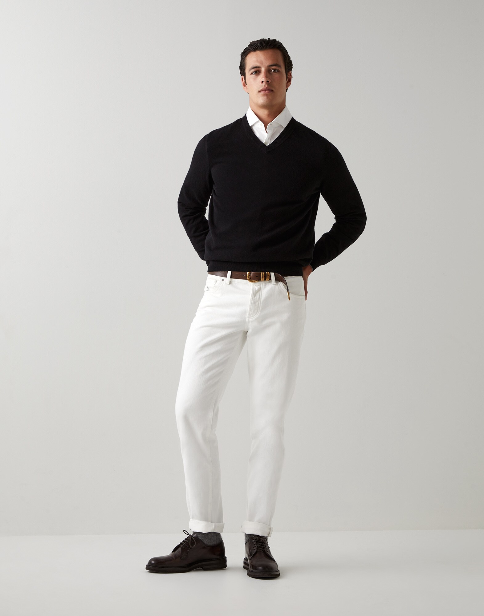 V-neck - Full look