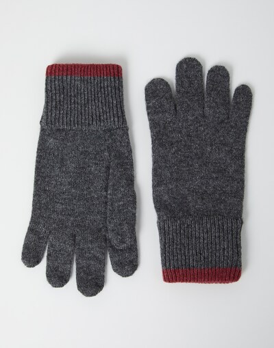 Gloves & Scarves - Front view